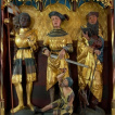 Dreiergruppe der Heiligen Mauritius, Martin und Antonius im Schrein des Schnitzaltars