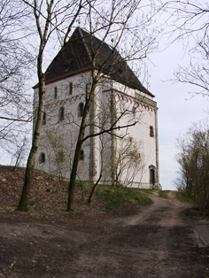 Aufgang zur Doppelkapelle von Südwesten (Foto: Gunter George, Museum Landsberg)